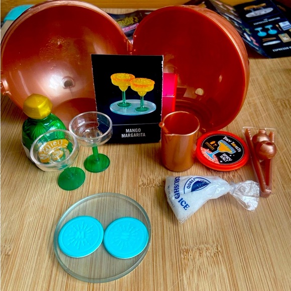 Mini Verse Make It Mini Happy Hour (Not Intended For Children) - Picture 1 of 1